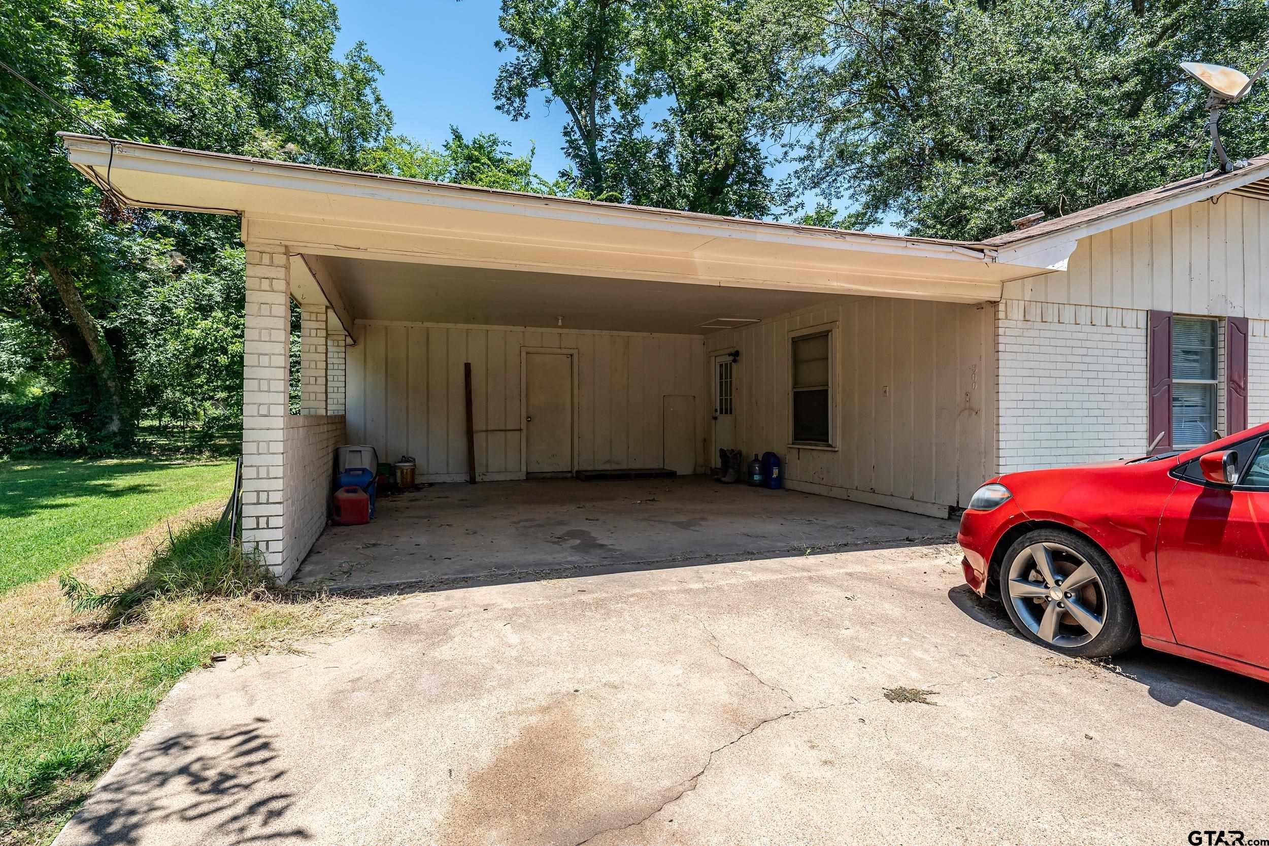 500 W Myrtle St