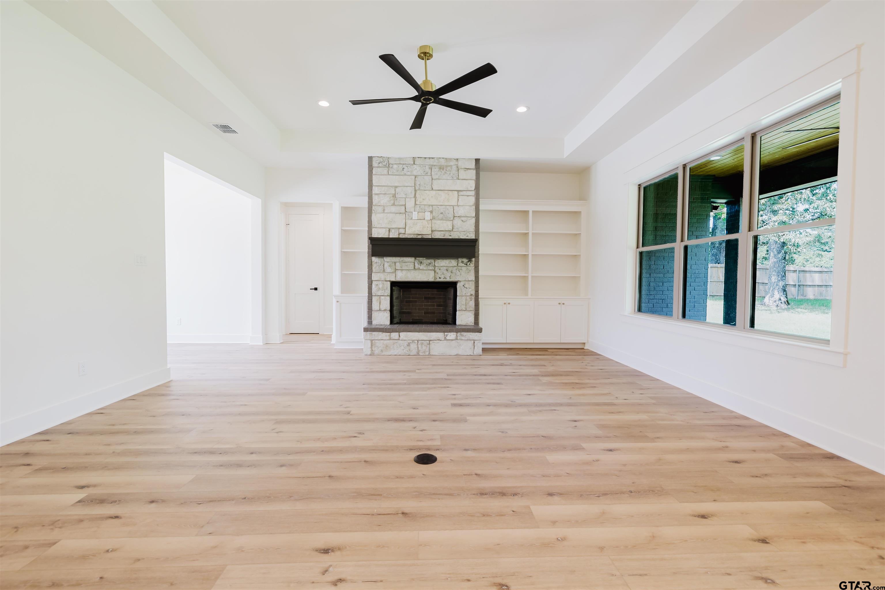 114 White-N-Gail Ln