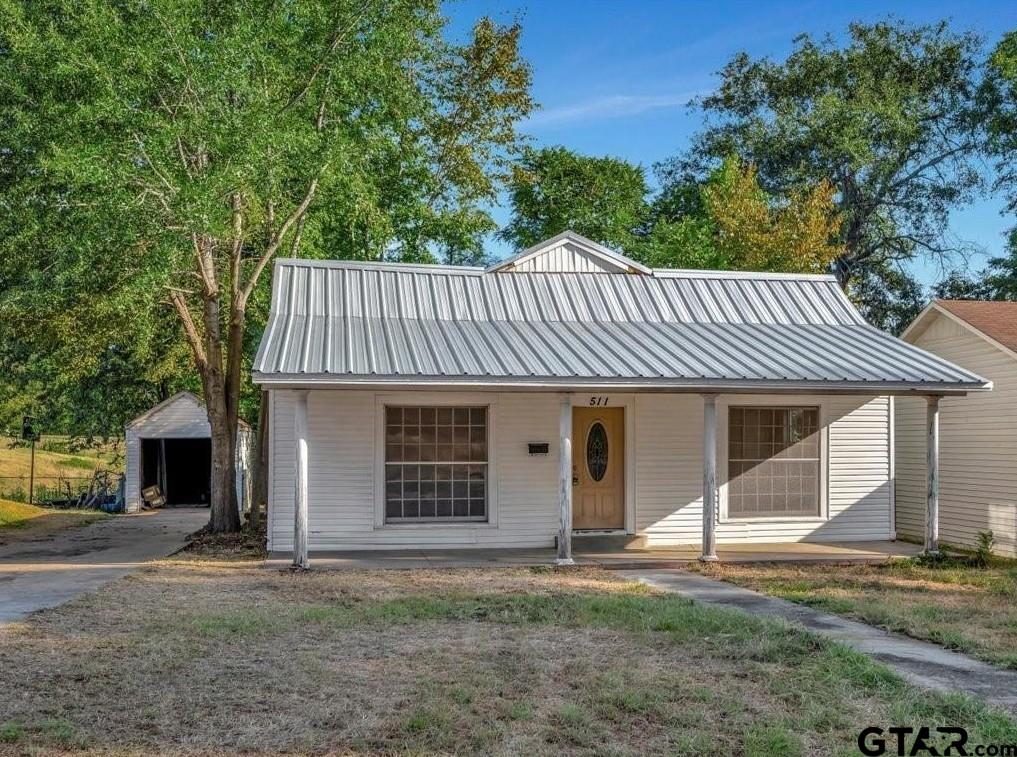 511 Woodlawn