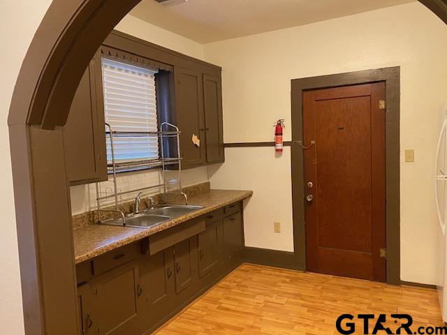 302 W College Street