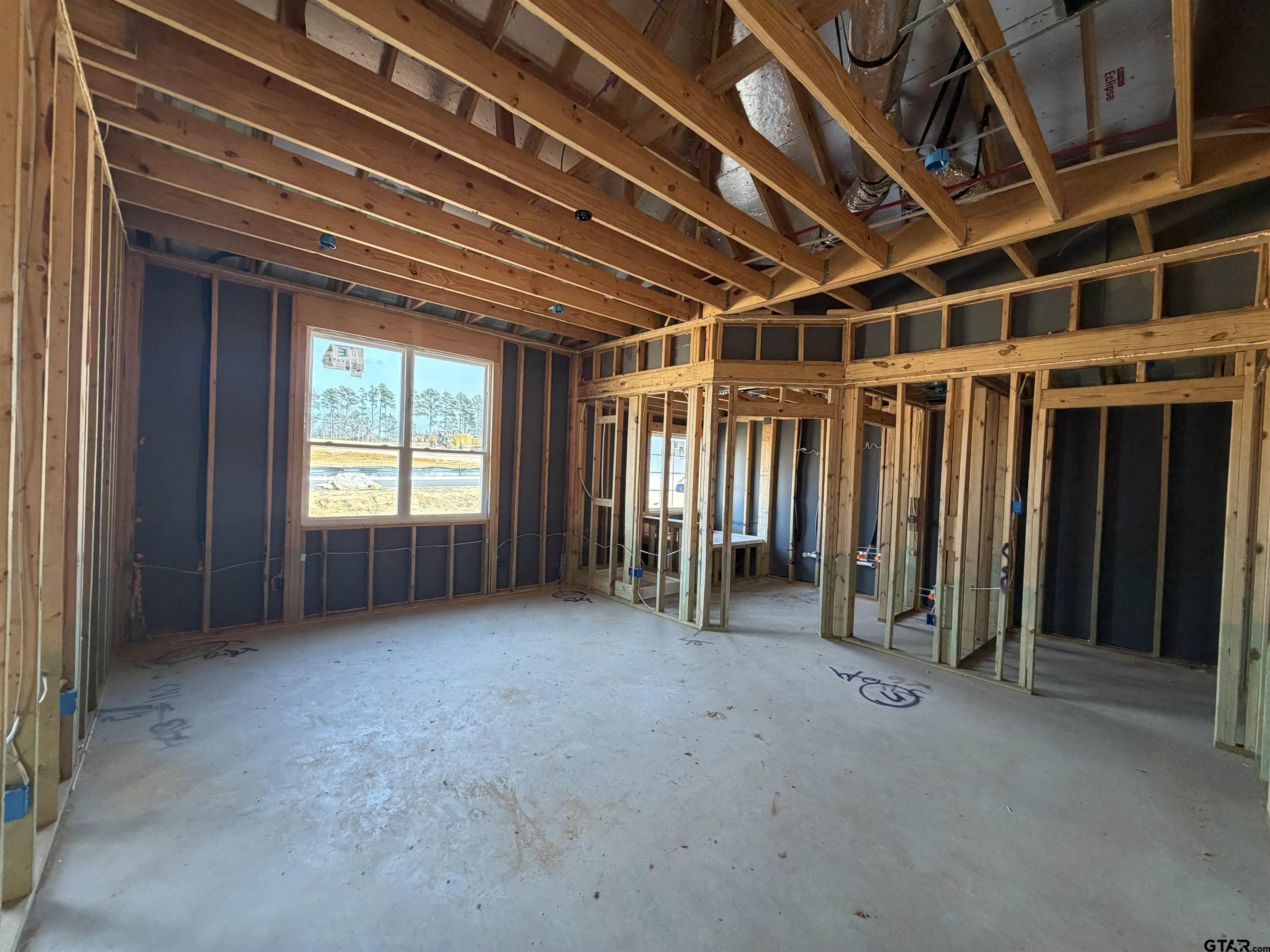 7002 Cottage Square