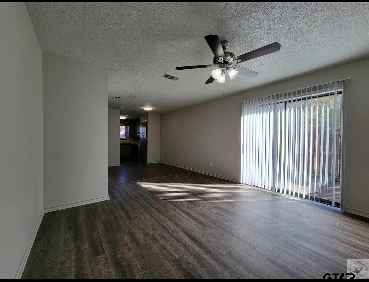 2A & 2B Robin Drive