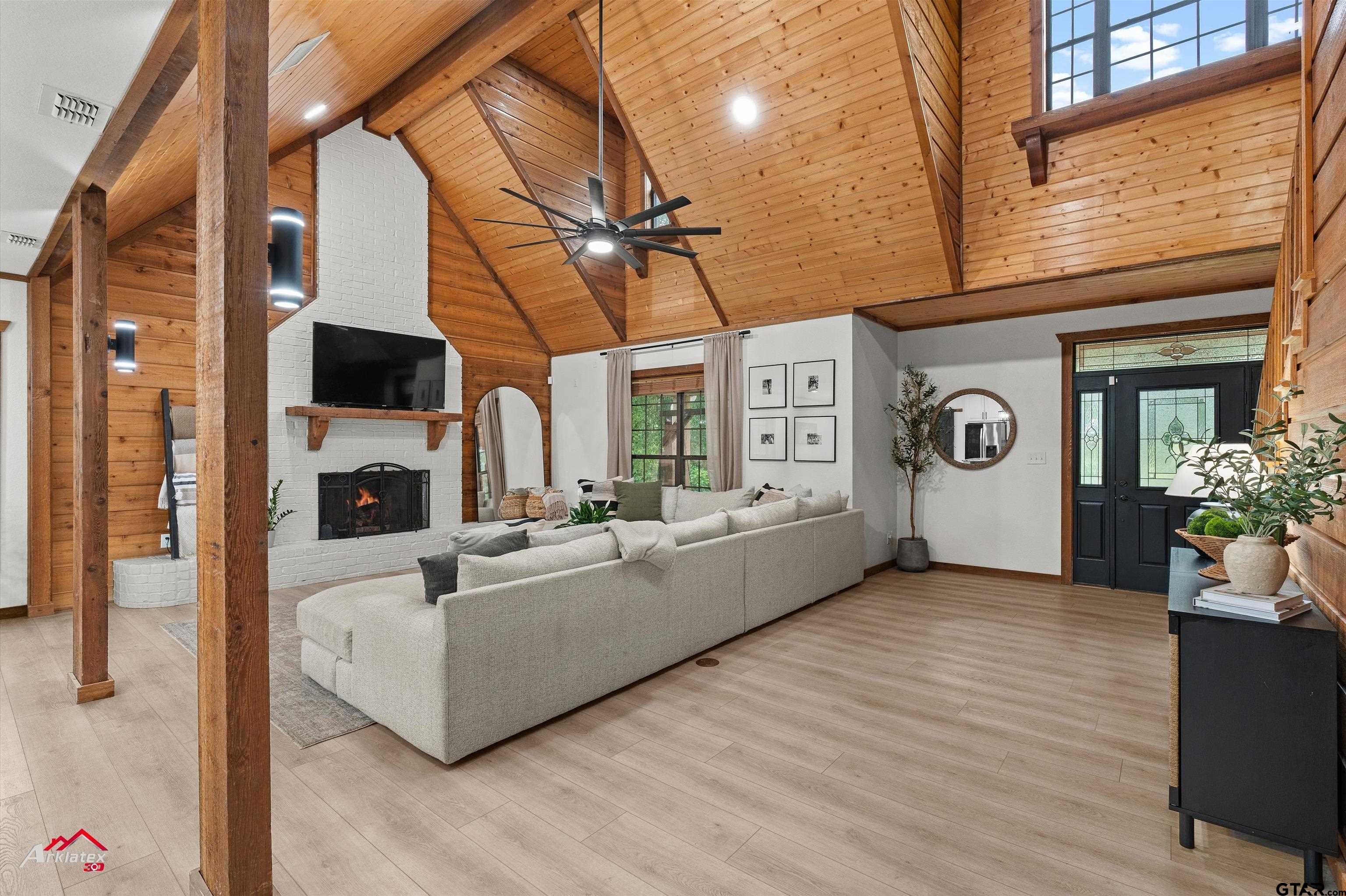 1581 County Road 185D