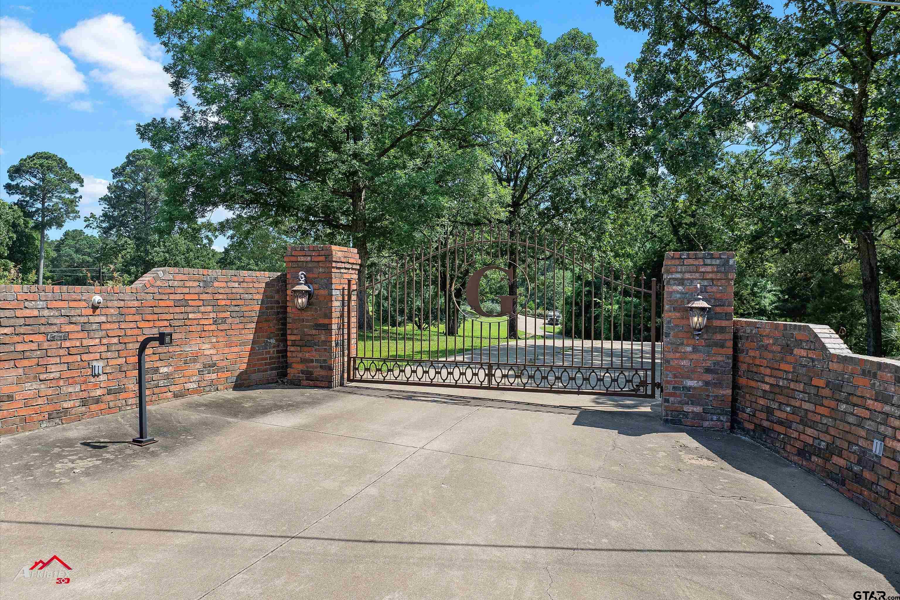 1581 County Road 185D