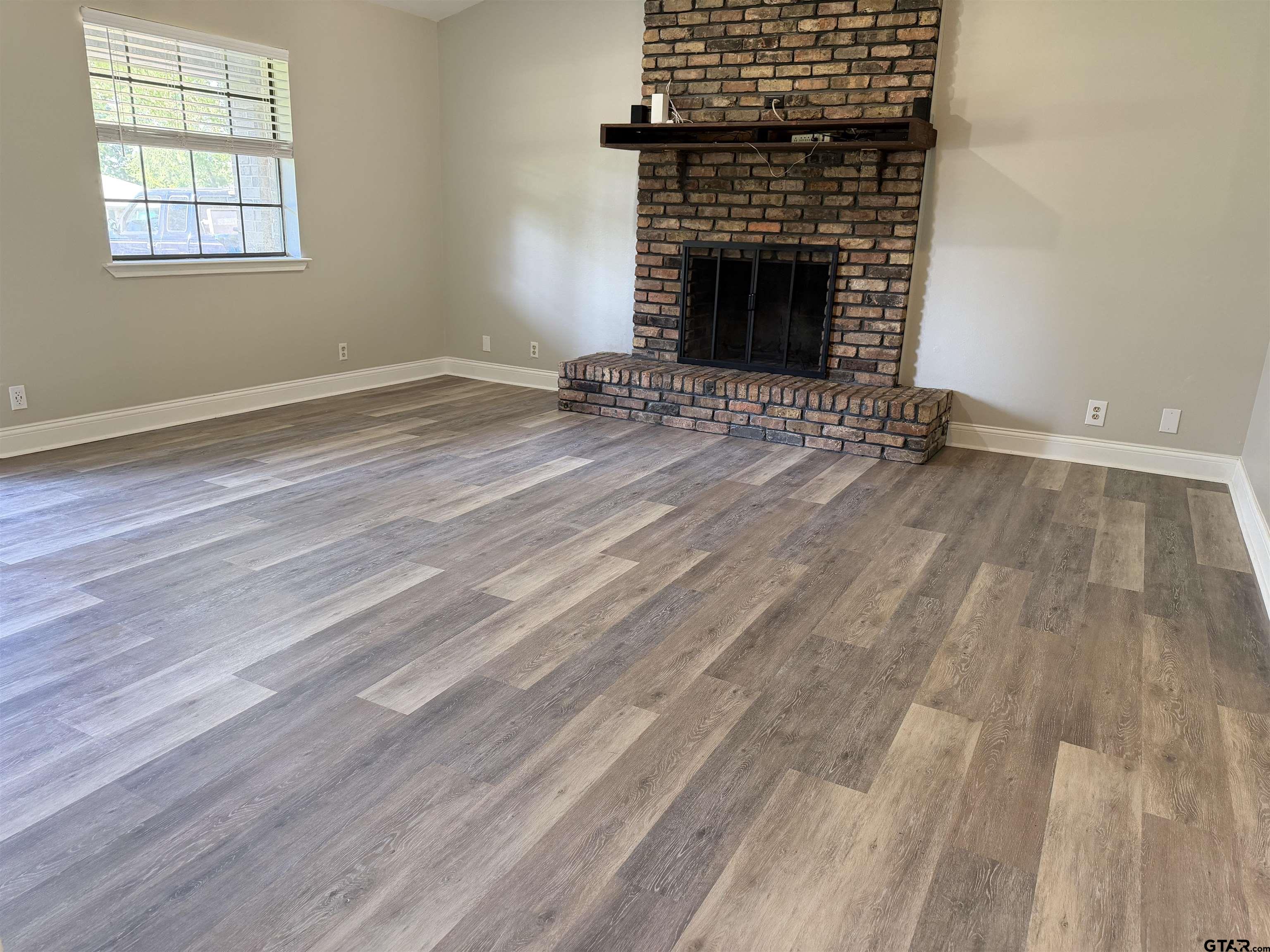 307 Woodhaven