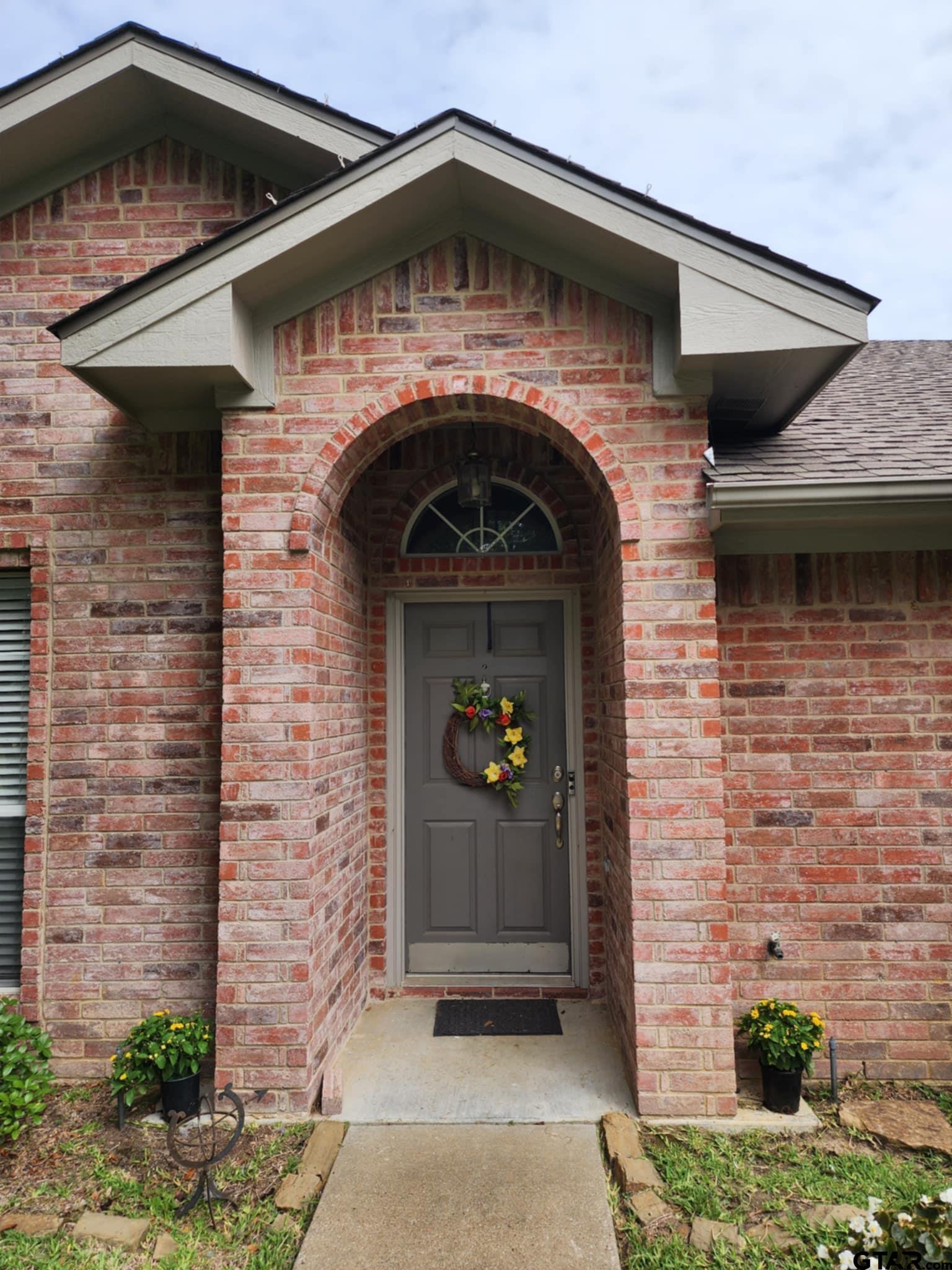 670 Frederick Circle