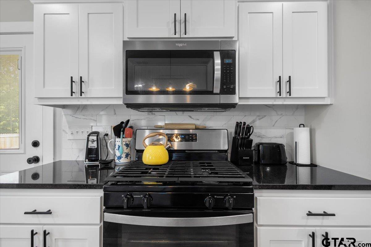 16134 Crossing Circle