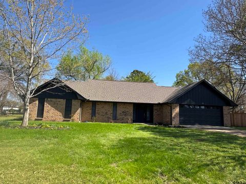 680 Woodbine Dr. Hawkins TX 75765