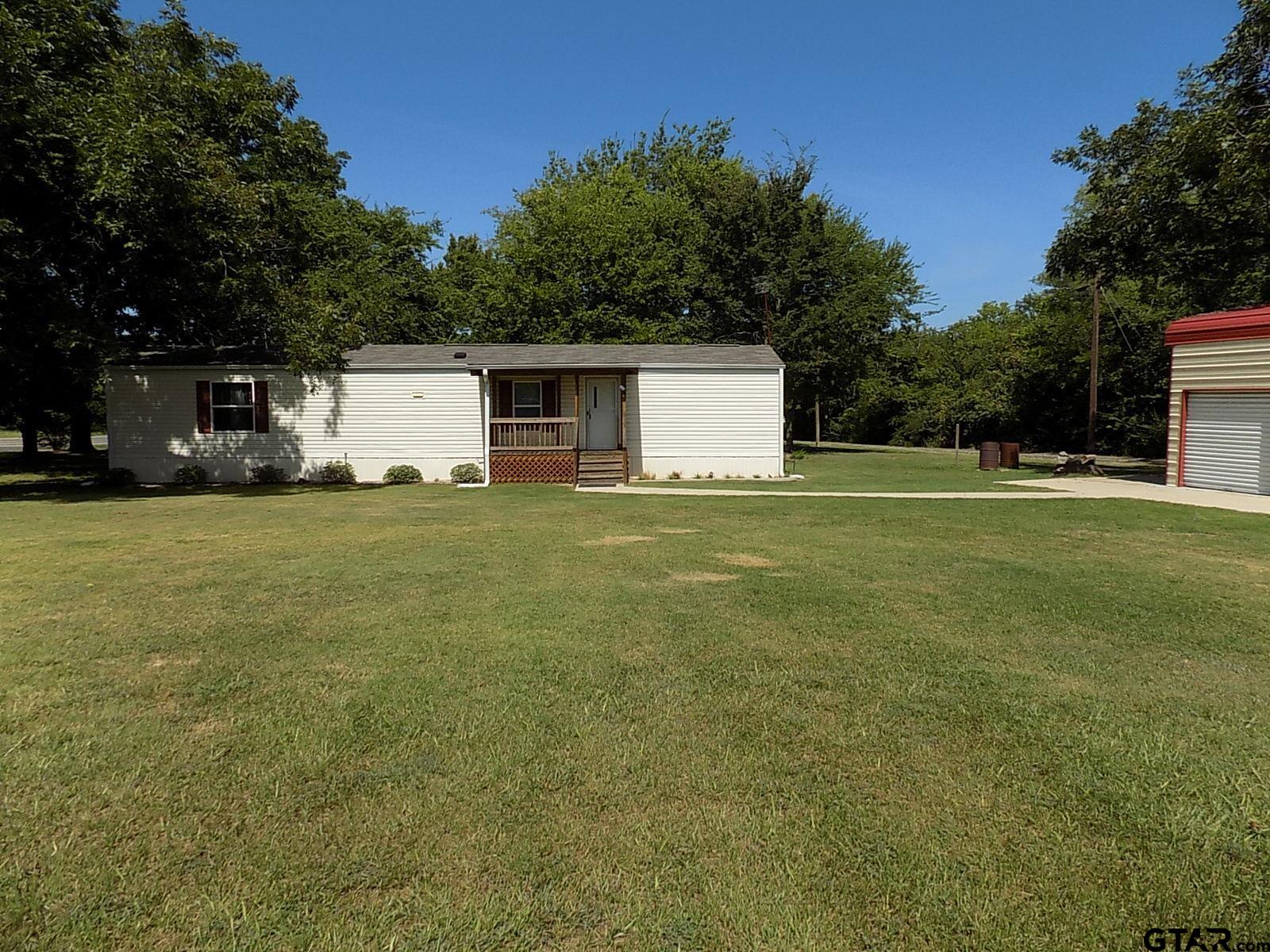 390 Grand Saline