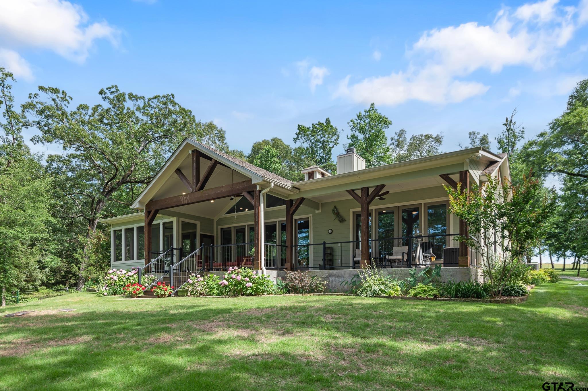 915 County Road 3277