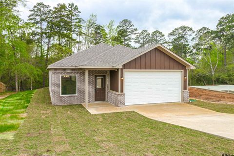 A home in Rusk