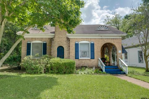 112 E Camden Palestine TX 75801