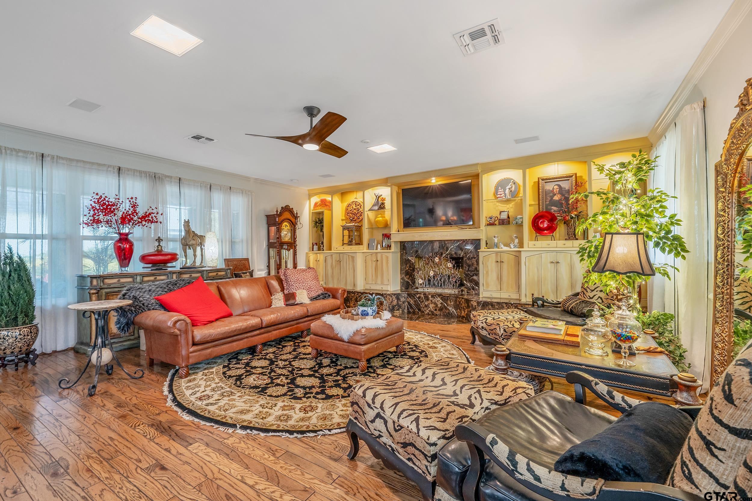 4701 Richmond Rd.