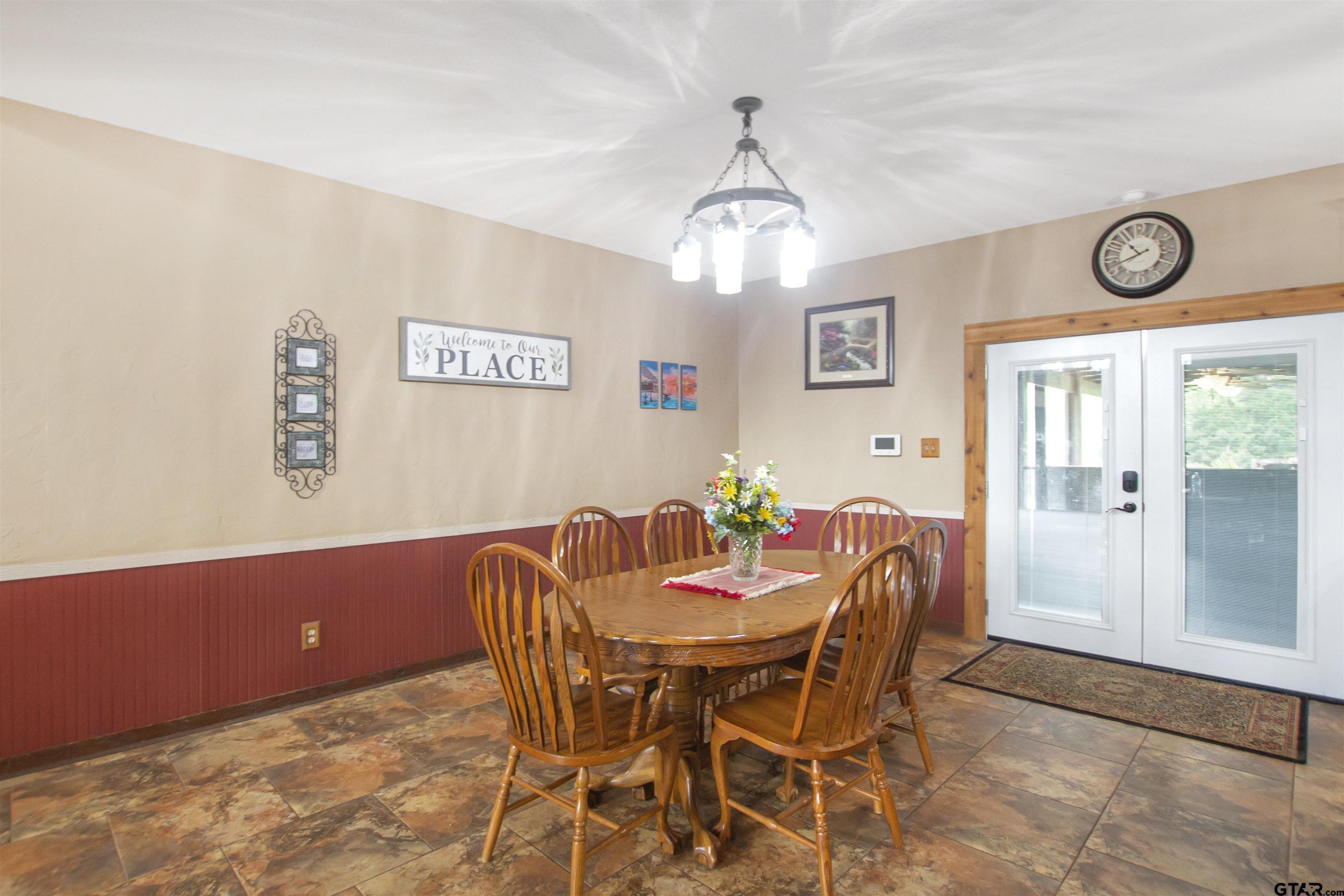 6233 Curtis Black Rd