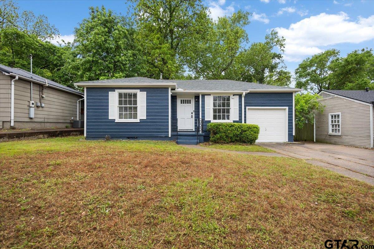 1311 E Dawson