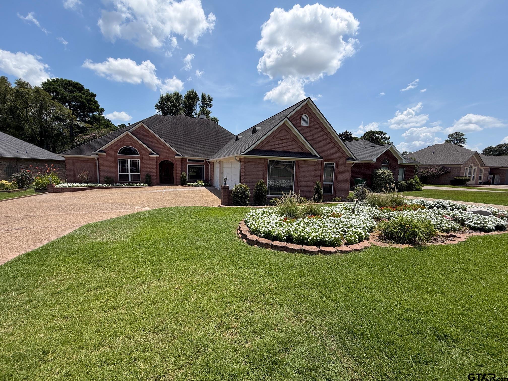 580 Bunker Dr