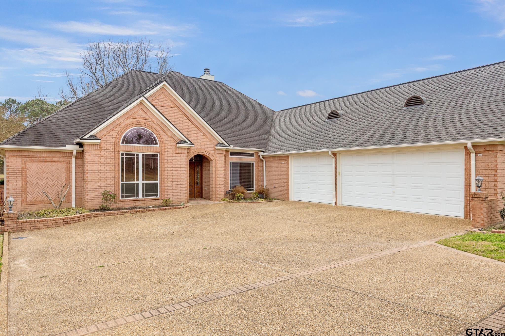 580 Bunker Dr