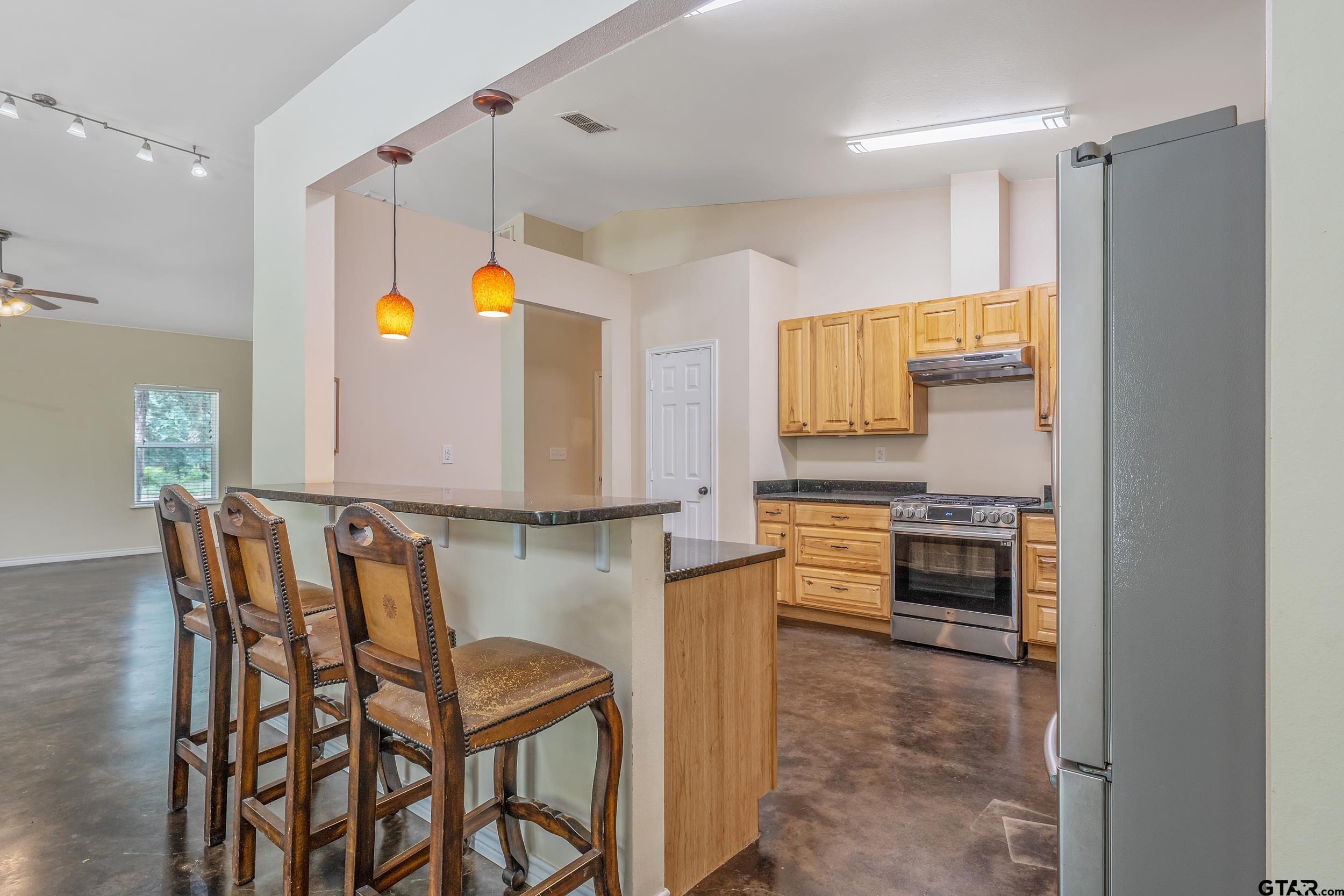 22253 County Road 422