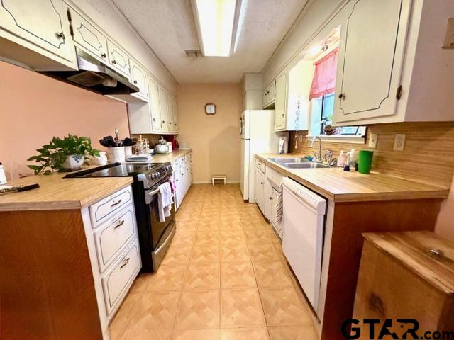 23319 Peninsula Point