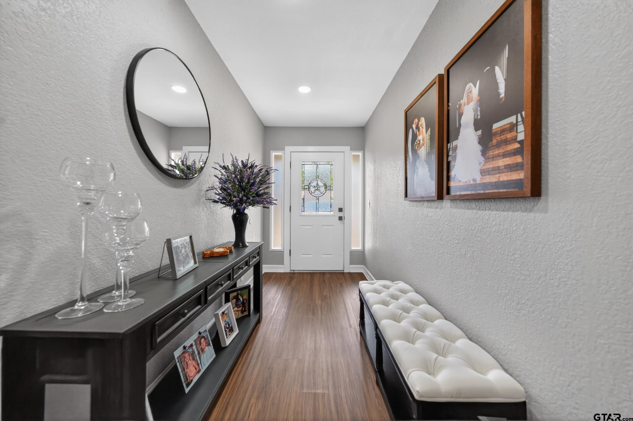 614 Colonial Dr