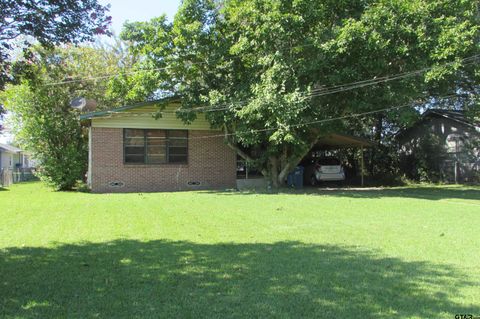 1714 E 1st St Mt Pleasant TX 75455