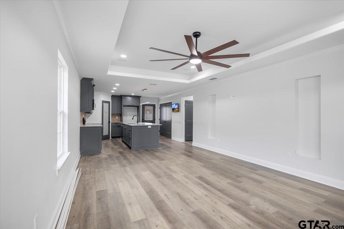 906 Duckenfield Avenue