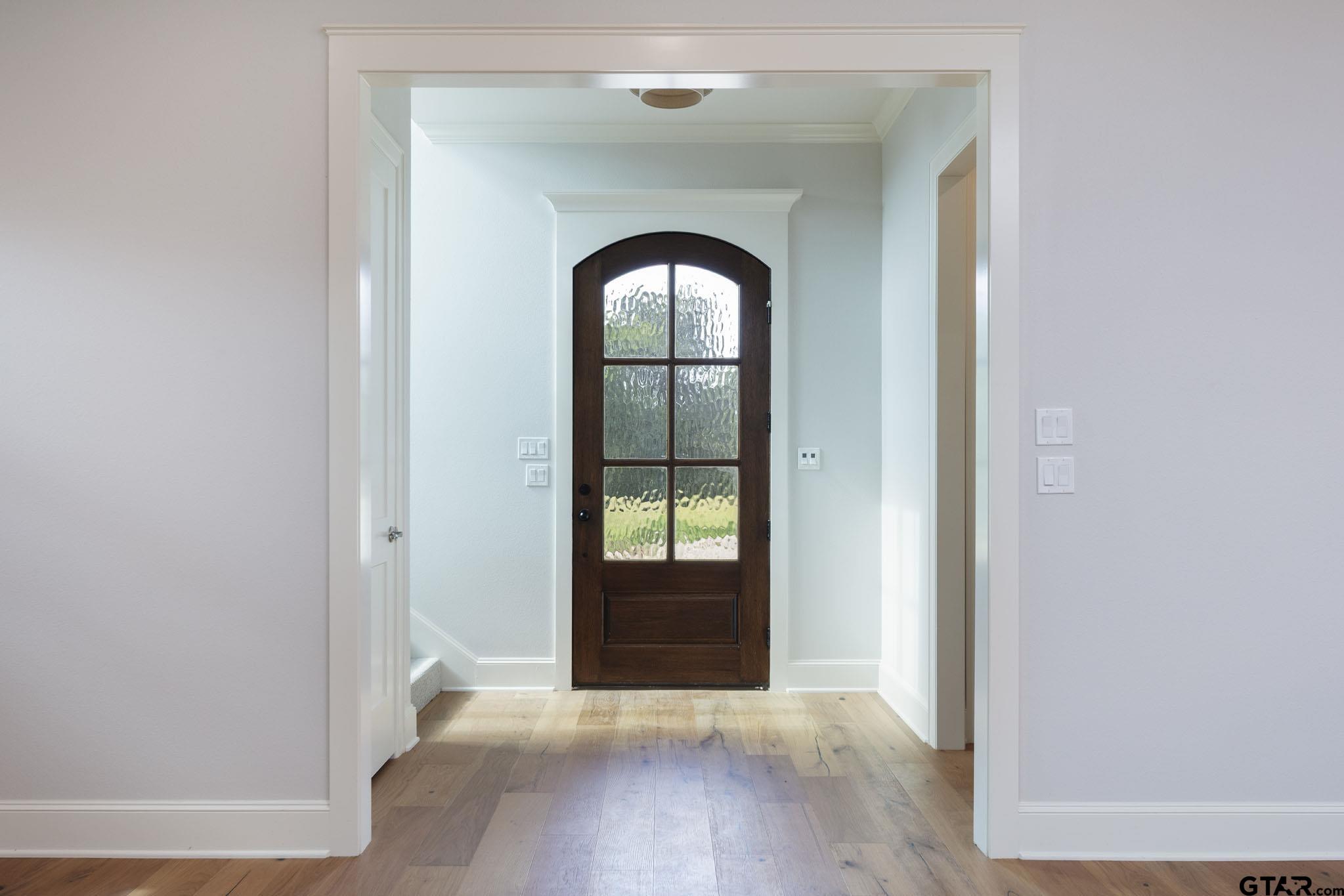 108 Winding Oaks Dr