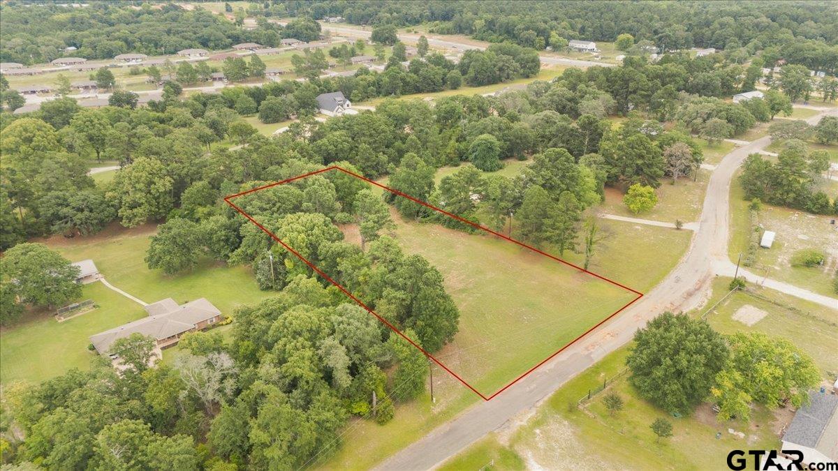 17066 Creekside