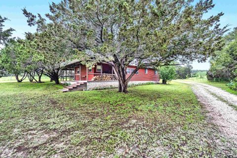 8600 S Highway 281 Lampasas TX 76550