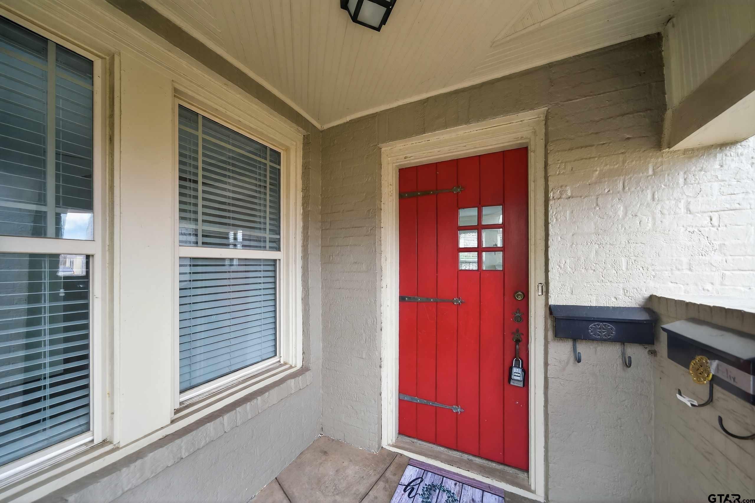 328 Mockingbird drive