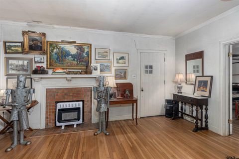 702 E North St Kilgore TX 75662