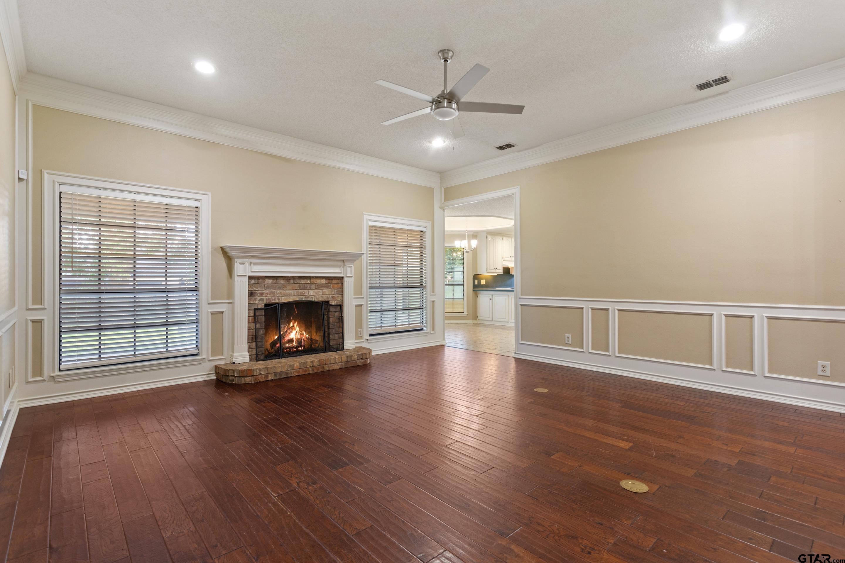 19173 Greenleaf Dr.