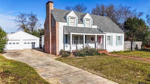 403 Woodlawn St Henderson TX 75652