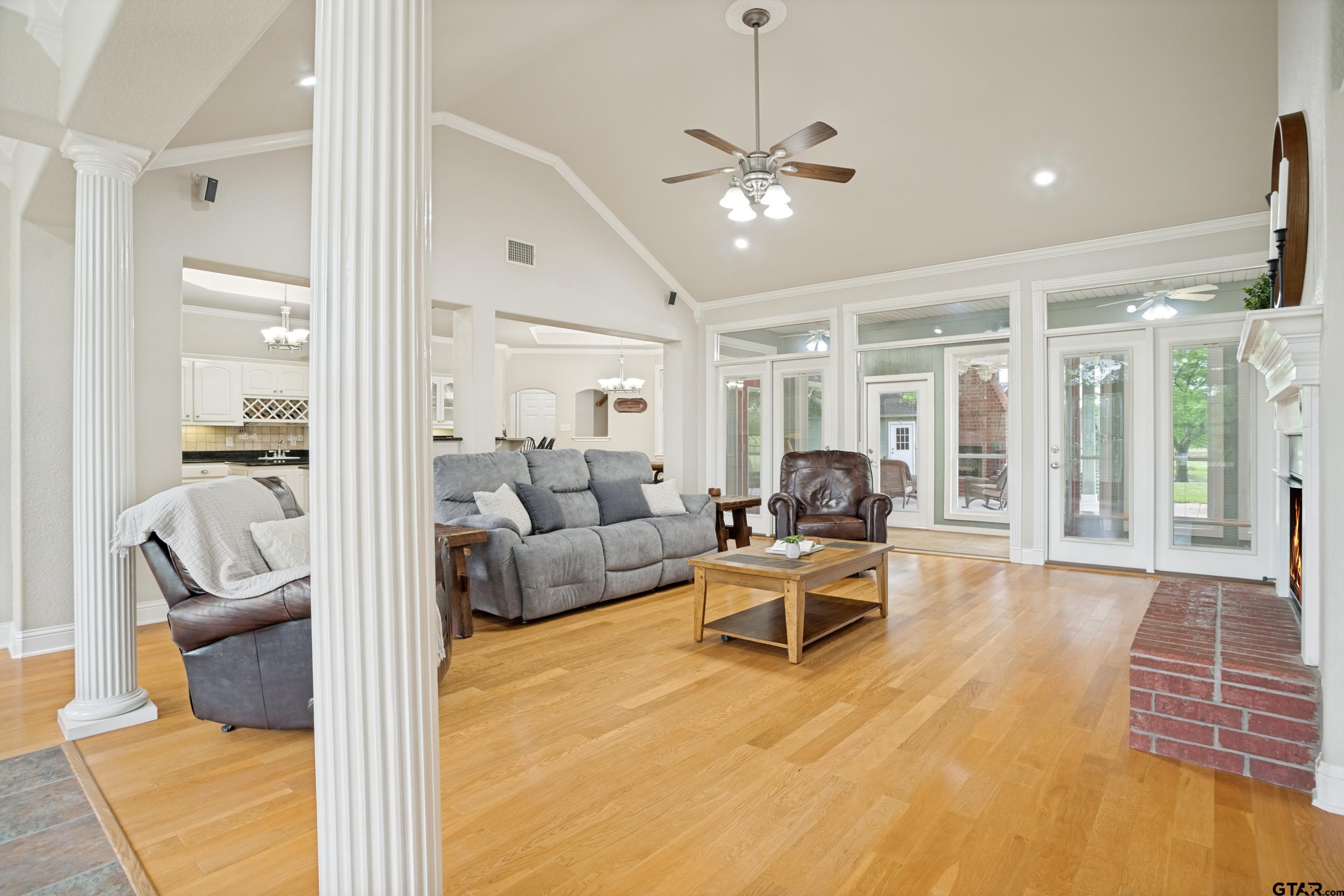 1688 County Road 3118