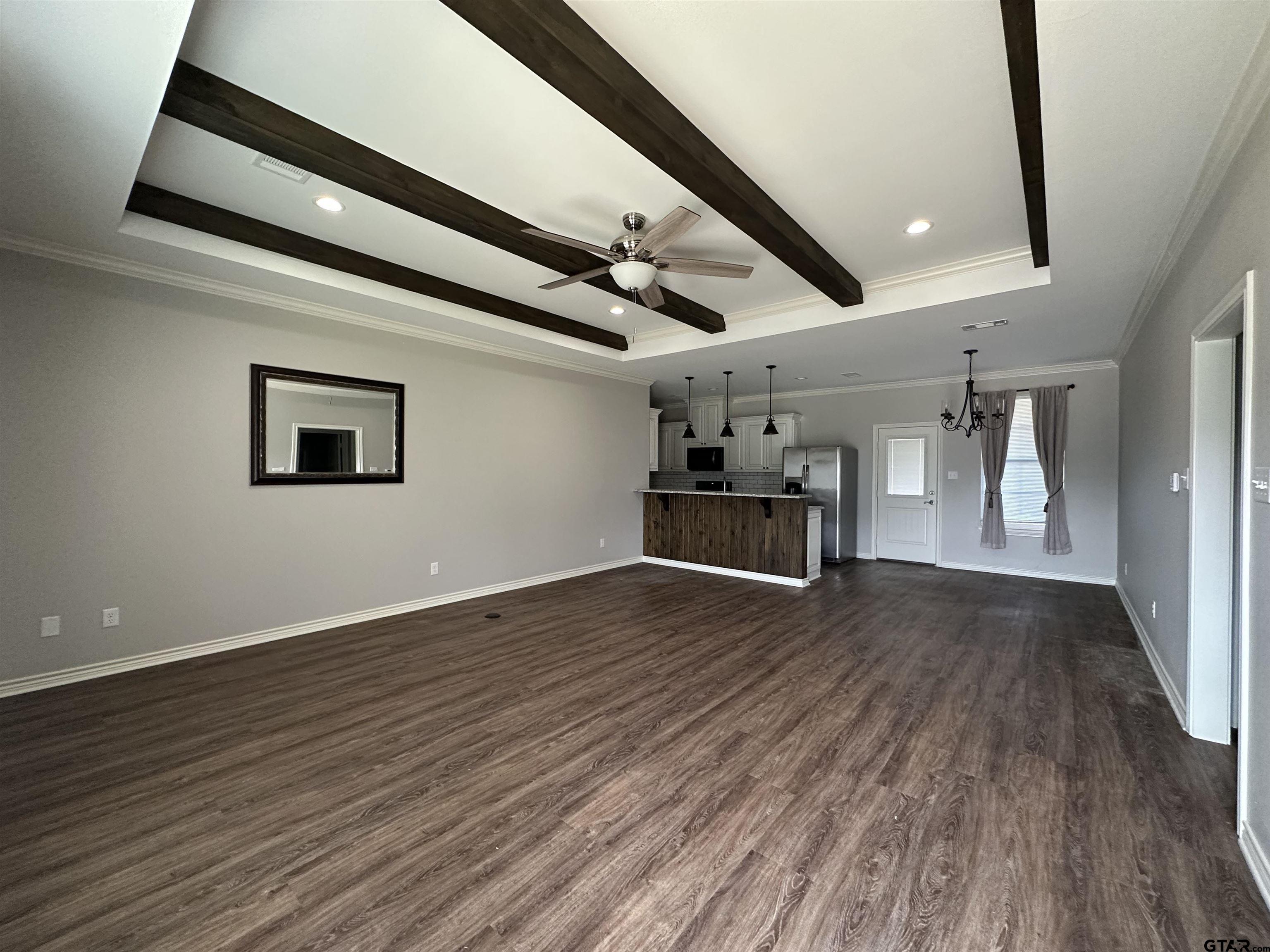 1023 Fairway