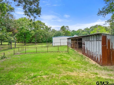 A home in Grand Saline