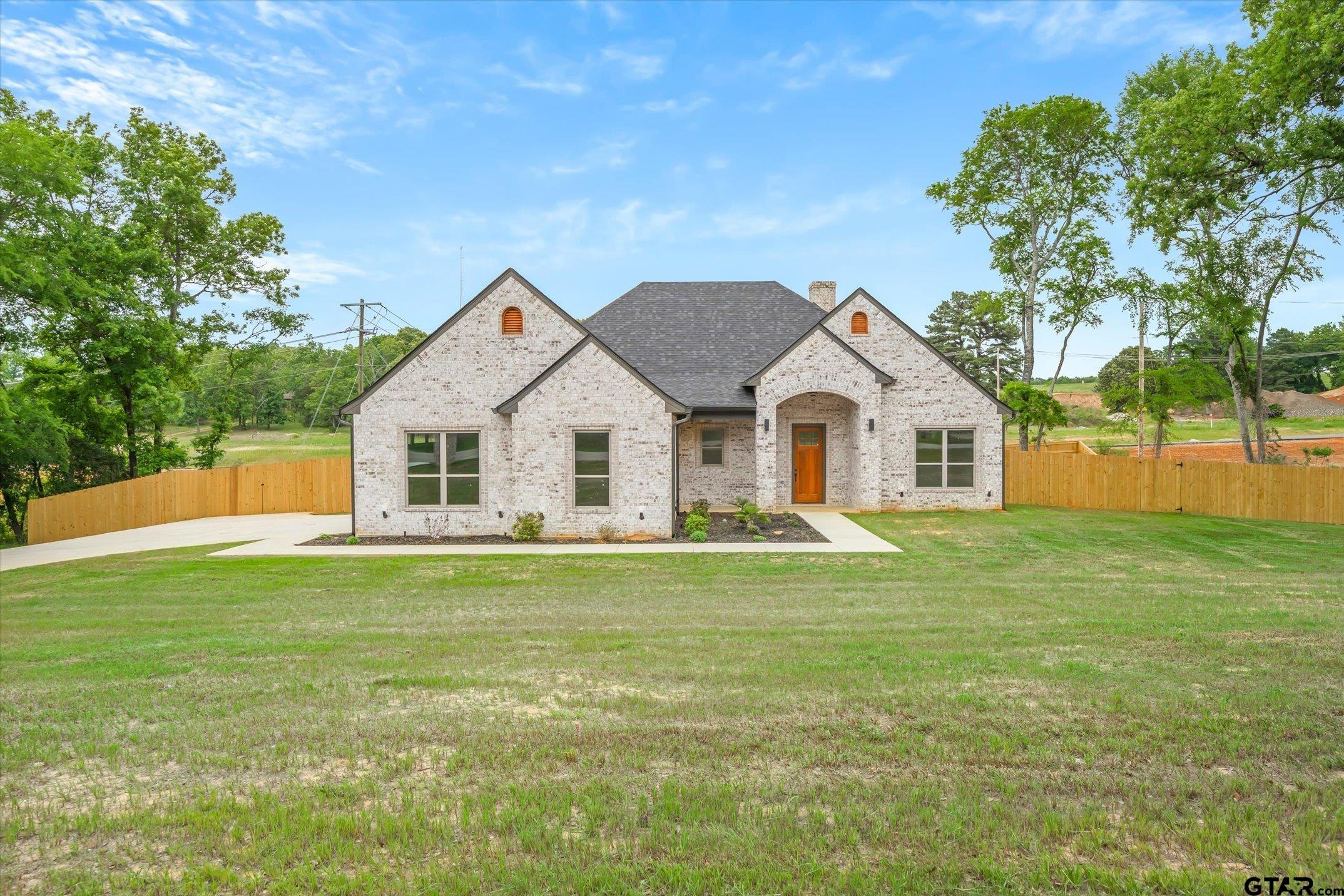 16618 Meadow Crest Dr.