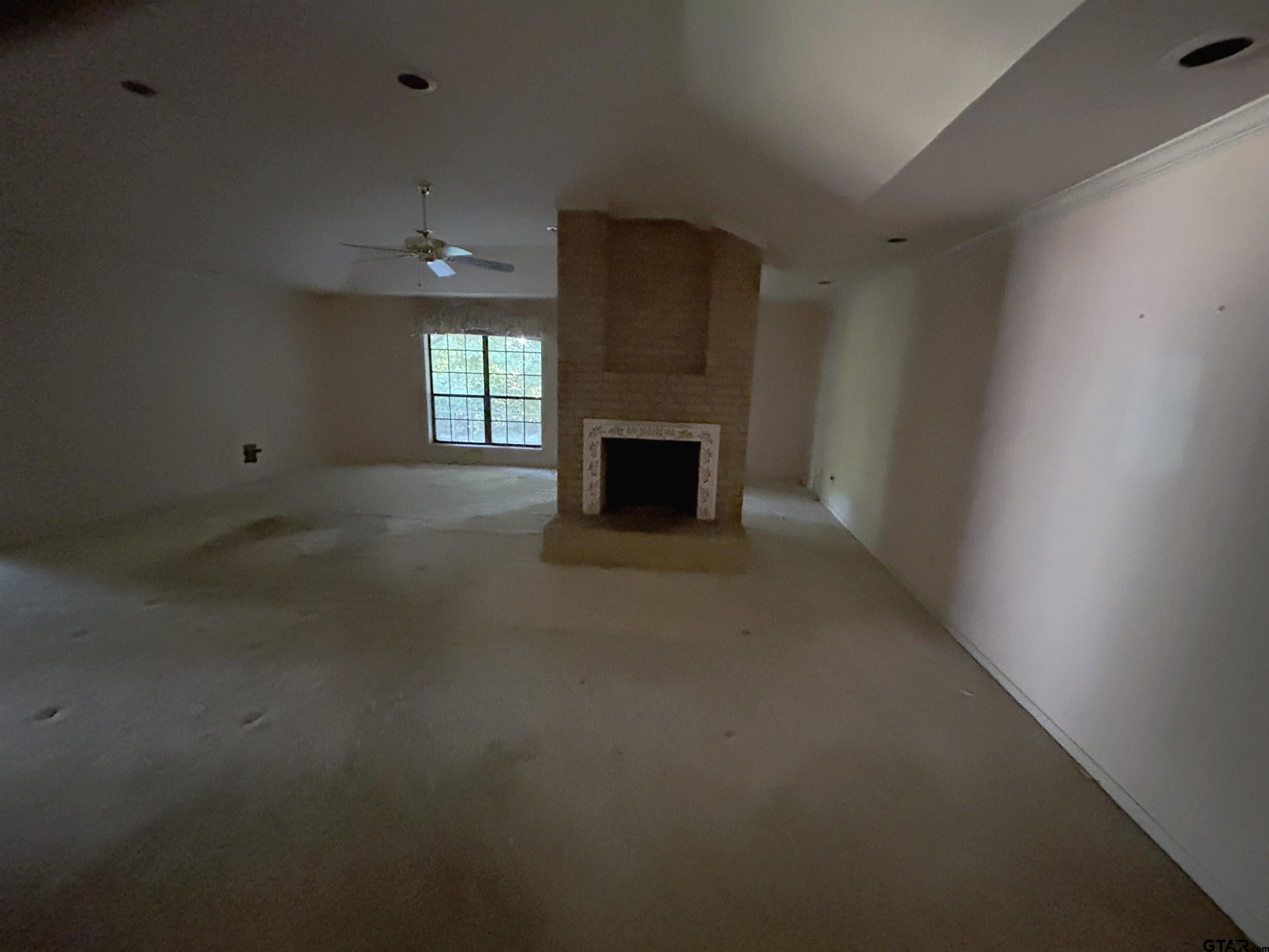 Athens, Texas 75751, United States, 3 Bedrooms Bedrooms, ,4 BathroomsBathrooms,Residential,Active,177804