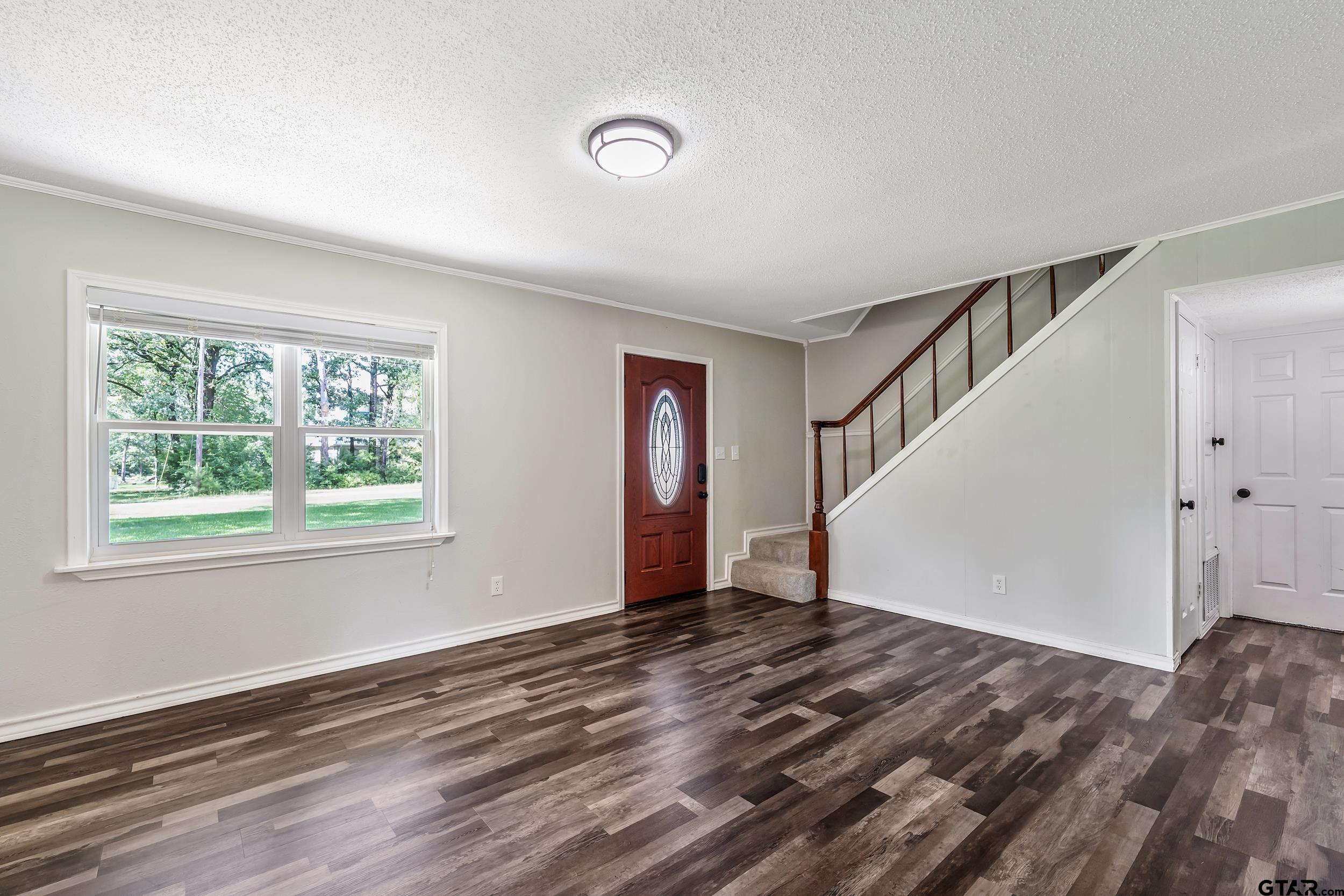 21361 Dean Lane