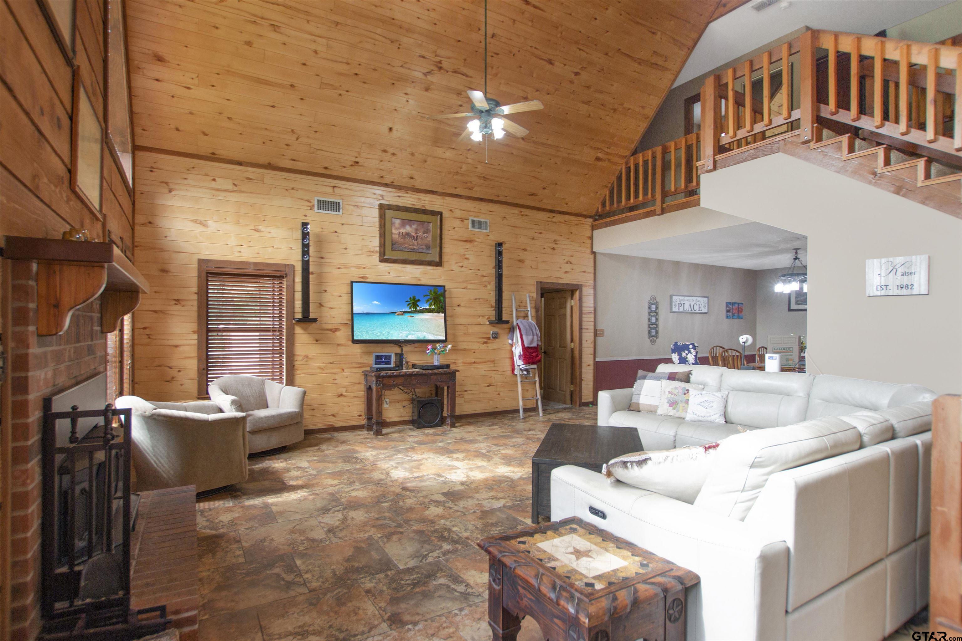 6233 Curtis Black Rd