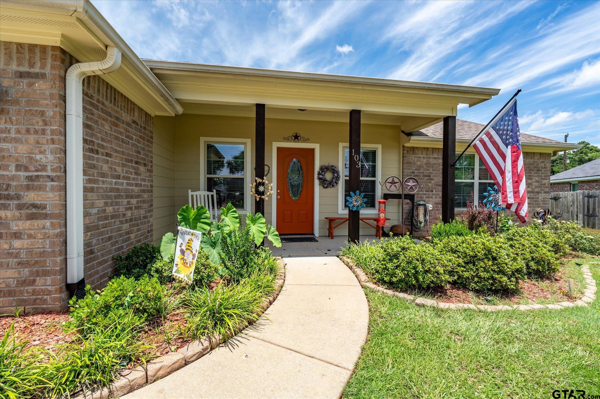 103 Bristol Circle