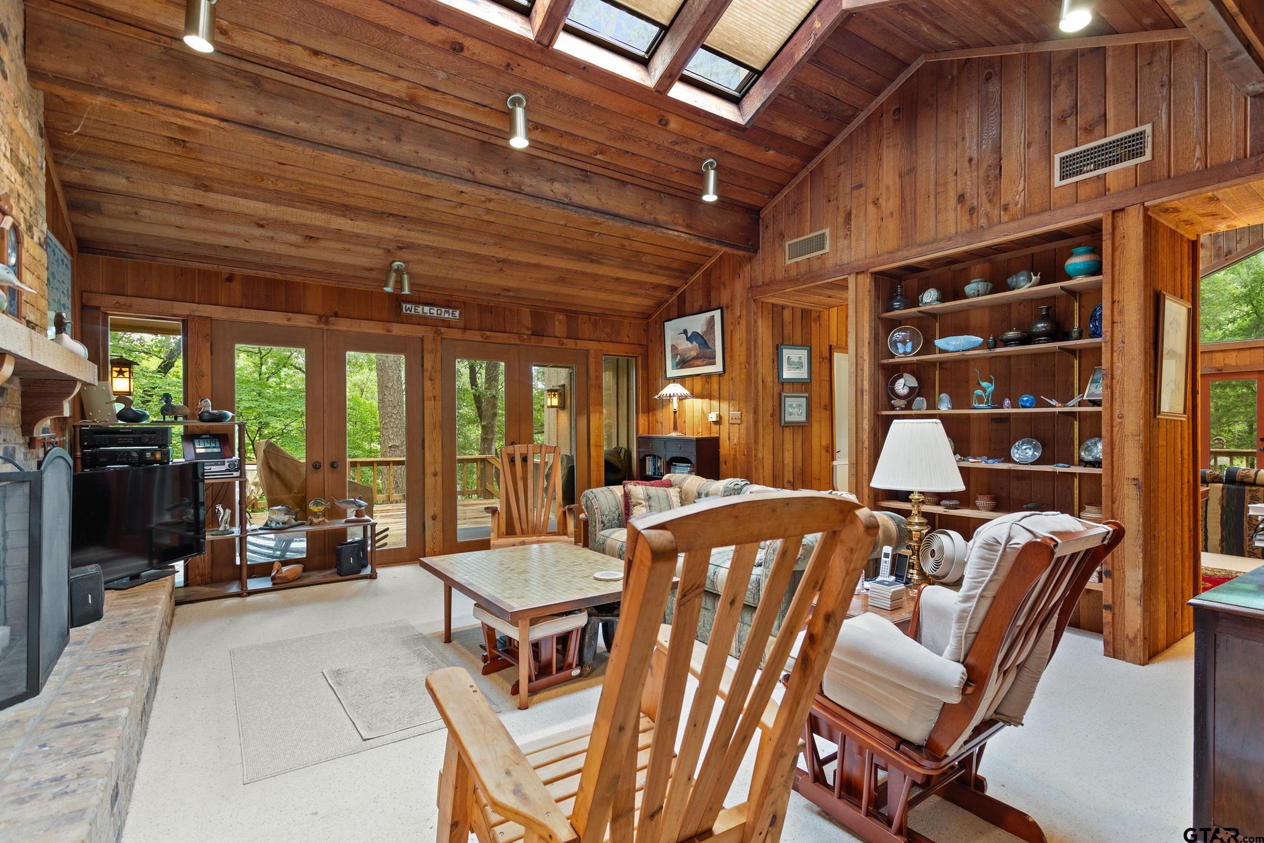 297 Bobwhite Ln