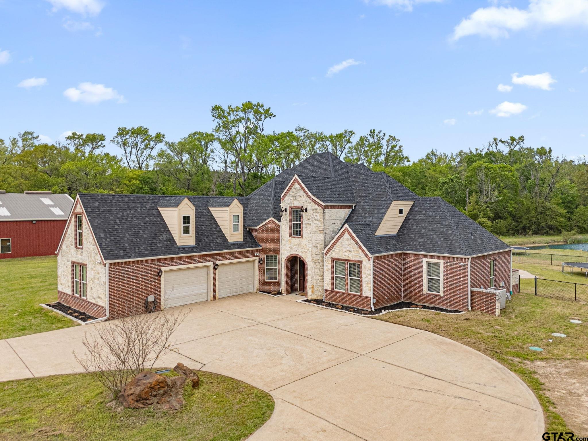 8901 E State Highway 31