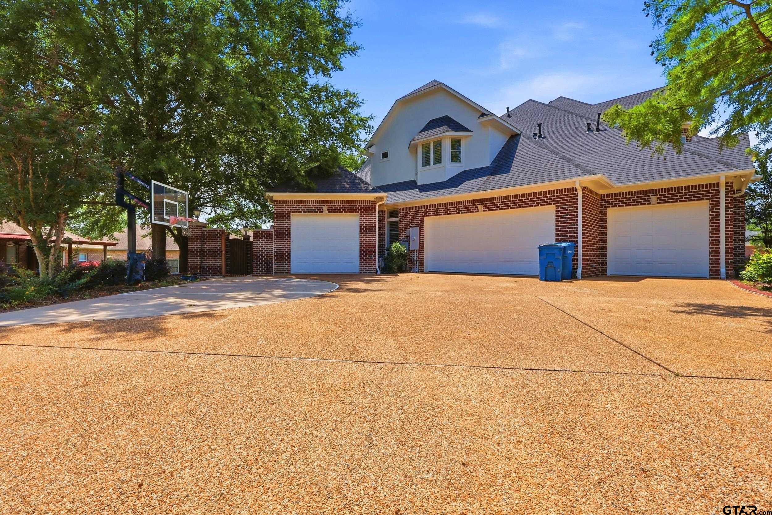 503 GREENHILL PARK