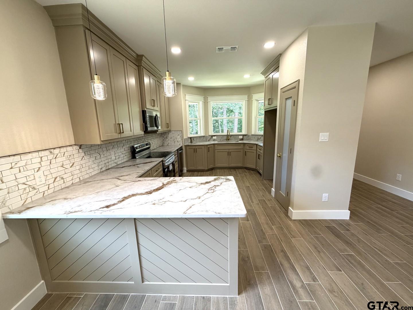 18503 Enchanted Woods