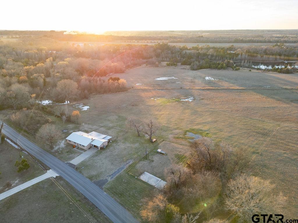 1124 County Road 2351