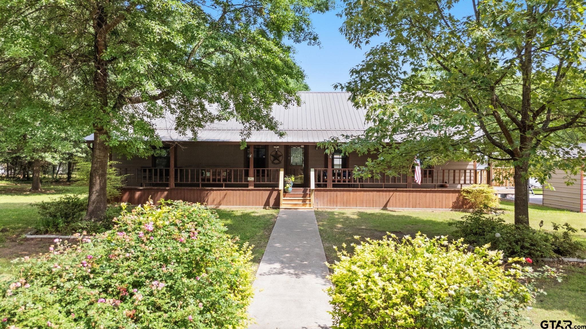 2270 Donna Dr