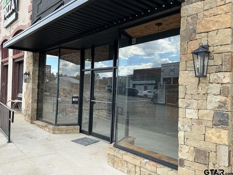 125 W Duval St Troup TX 75789