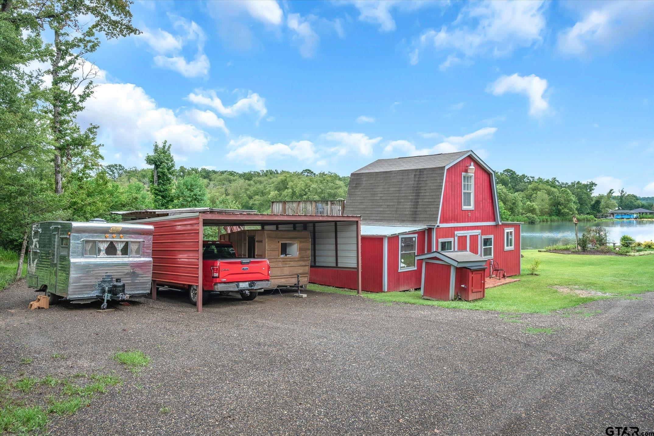 310 North Lake Drive