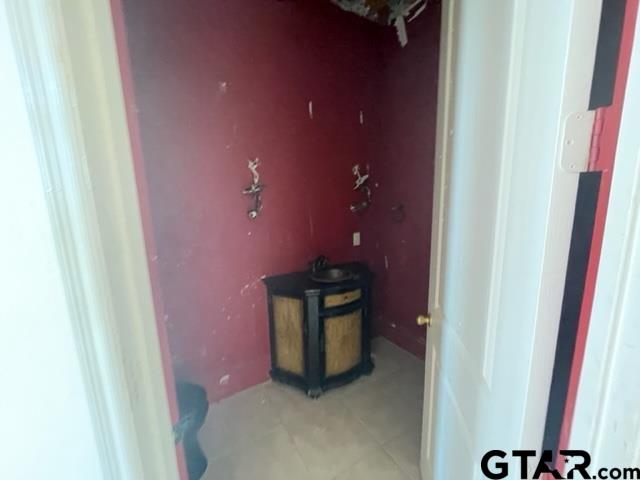 Chandler, Texas 75758, United States, 3 Bedrooms Bedrooms, ,3 BathroomsBathrooms,Residential,Pending,70846